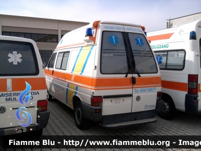 Volkswagen Transporter T4
Misericordia Campiglia Marittima (LI)
Allestita MAF
-Dismessa-
Parole chiave: Volkswagen Transporter_T4 Ambulanza