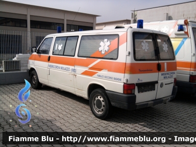 Volkswagen Transporter T4
Misericordia di Mulazzo (MS)
Allestita SAVES
-Dismessa-
Parole chiave: Volkswagen Transporter_T4 Ambulanza