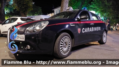 Alfa Romeo Nuova Giulietta restyle
Carabinieri
Nucleo Operativo Radiomobile
Allestimento NCT Nuova Carrozzeria Torinese
Decorazione Grafica Artlantis
CC DY 444
Parole chiave: Alfa_Romeo Nuova_Giulietta restyle CCDY444