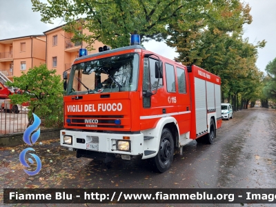 Iveco EuroFire 150E27 I serie
Vigili del Fuoco
Comando Provinciale di Forlì Cesena
Distaccamento Volontario di Cesenatico
AutoPompaSerbatoio allestimento Iveco-Magirus
VF 18415
Parole chiave: Iveco EuroFire_150E27_Iserie VF18415