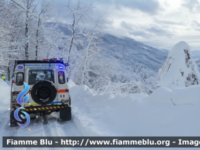 Land Rover Defender 90
Misericordia Montelupo Fiorentino (FI)
Protezione Civile
Parole chiave: Land_Rover Defender_90