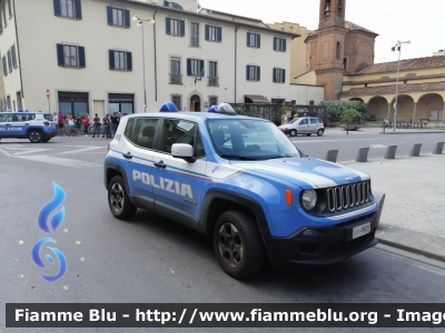 Jeep Renegade
Polizia di Stato
Reparto Prevenzione Crimine
Allestito NCT
Decorazione Grafica Artlantis
POLIZIA M3007
Parole chiave: Jeep_Renegade POLIZIA_M3007