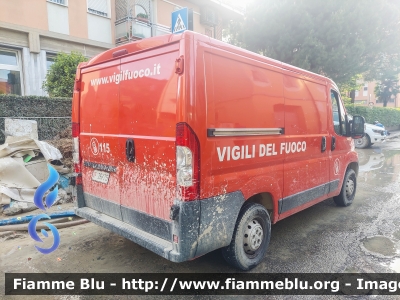 Peugeot Boxer III serie
Vigili del Fuoco
Comando Provinciale di Reggio Emilia
VF 26775
Parole chiave: Peugeot Boxer_IIIserie VF26775 Alluvione_Emilia