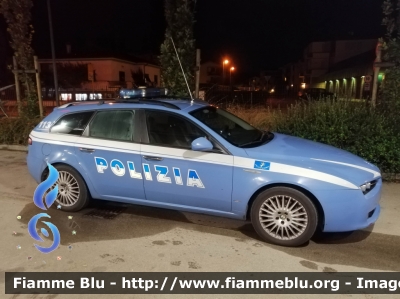 Alfa Romeo 159 Sportwagon Q4
Polizia di Stato
Polizia Stradale
POLIZIA F9248
Parole chiave: Alfa_Romeo 159_Sportwagon_Q4 POLIZIA_F9248