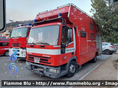 Iveco EuroCargo 100E18 I serie
Vigili del Fuoco
Comando Provinciale di Mantova
Polilogistico allestimento Calabrese
VF 17617
Parole chiave: Iveco EuroCargo_100E18_Iserie VF17617