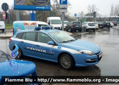 Renault Laguna Sportour III serie restyle
Polizia di Stato
Polizia Stradale in servizio sulla rete autostradale di Autostrade per l'Italia
POLIZIA H5631
Parole chiave: Renault Laguna_Sportour_IIIserie_restyle POLIZIAH5631