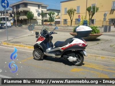 Piaggio MP3 Hybrid
Polizia Municipale
Comune di Empoli
POLIZIA LOCALE YA 00940
Parole chiave: Piaggio MP3_Hybrid PoliziaLocaleYA00940