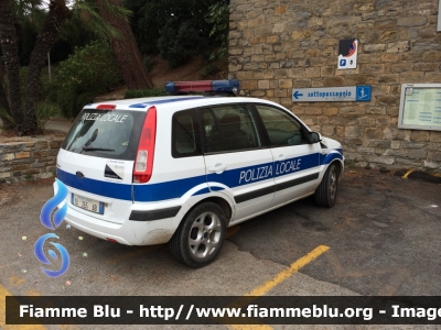 Ford Fusion
Polizia Municipale Cervo (IM)
Allestita Bertazzoni
POLIZIA LOCALE YA 265 AB
Parole chiave: Ford_Fusion Polizia_Locale_Cervo POLIZIA_LOCALE YA_265_AB