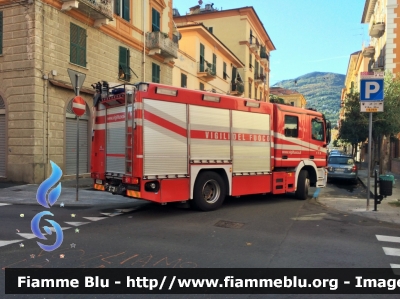 Mercedes-Benz Actros 1841 II serie
Vigili del Fuoco
Comando Provinciale di La Spezia
AutoPompaSerbatoio allestimento Bai
VF 24458
Parole chiave: Mercedes_Benz Actros 1841_IIserie Vigili_del_Fuoco VF_24458