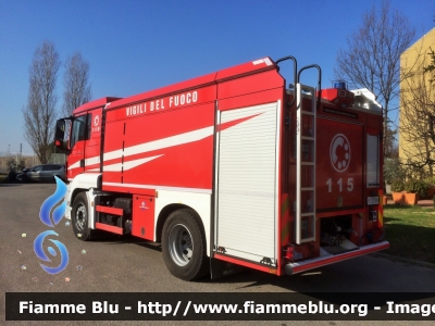 Man TGS 18.320 I serie
Vigili del Fuoco
Comando Provinciale di Firenze
Distaccamento di Firenze Ovest
AutoBottePompa allestimento Bai
VF 27990
Parole chiave: Man TGS_18_320_Iserie Vigili_del_Fuoco Comando_Provinciale_Firenze VF_27990