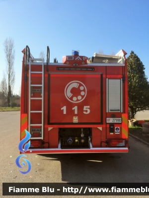 Man TGS 18.320 I serie
Vigili del Fuoco
Comando Provinciale di Firenze
Distaccamento di Firenze Ovest
AutoBottePompa allestimento Bai
VF 27990
Parole chiave: Man TGS_18_320_Iserie Vigili_del_Fuoco Comando_Provinciale_Firenze VF_27990