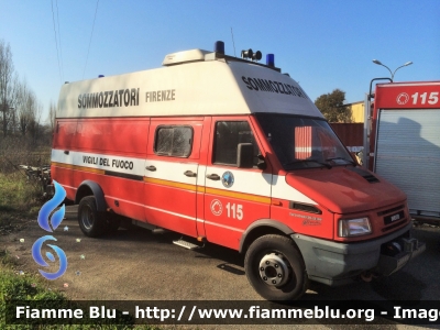 Iveco Daily II serie
Vigili del Fuoco
Comando Provinciale di Firenze
Nucleo Sommozzatori
VF 19926
Parole chiave: Iveco Daily_IIserie Vigili_del_Fuoco Comando_Provinciale_Firenze VF_19926