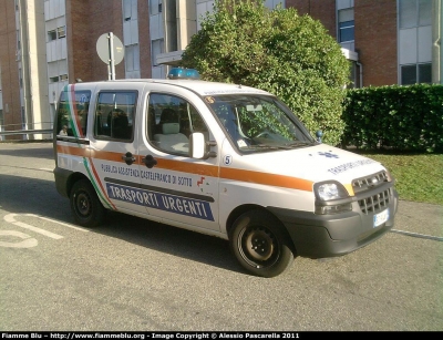 Fiat Doblò I Serie
Pubblica Assistenza Castelfranco di Sotto (PI)
Trasporti Urgenti
Parole chiave: Fiat Doblò_ISerie Automedica