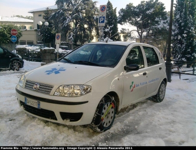 Fiat Punto Classic III serie
Pubblica Assistenza Signa
Servizi Sociali
Parole chiave: Fiat Punto_IIISerie Servizi_Sociali