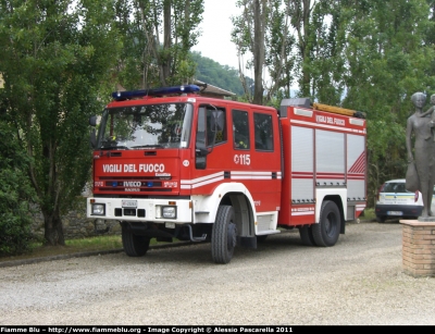 Iveco EuroFire 140E28 4x4 I serie
Vigili del Fuoco
Comando Provinciale di Prato
AutoPompaSerbatoio allestimento Iveco-Magirus
VF 23263
Parole chiave: Iveco EuroFire_140E28_4x4_Iserie VF23263