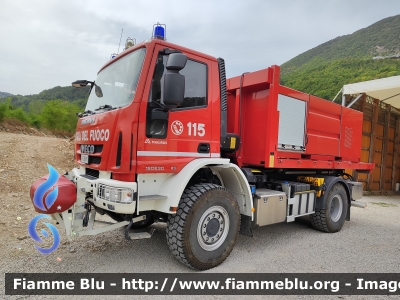 Iveco EuroCargo 150E30 4X4 III serie
Vigili del Fuoco
Comando Provinciale di Ascoli Piceno
Autocarro Scarrabile Allestimento Magirus-Molinari
VF 28995
Parole chiave: Iveco EuroCargo_150E30_4X4_IIIserie VF28995