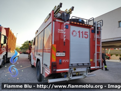 Iveco EuroFire 140E28 4X4 
Vigili del Fuoco
Comando Provinciale di Ascoli Piceno
Allestimento Magirus
VF 22765
Parole chiave: Iveco EuroFire_140E28_4X4_Iserie VF22765