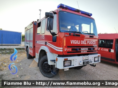 Iveco EuroFire 140E28 4X4 
Vigili del Fuoco
Comando Provinciale di Ascoli Piceno
Allestimento Magirus
VF 22765
Parole chiave: Iveco EuroFire_140E28_4X4_Iserie VF22765