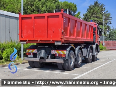 Mercedes-Benz Actros 4141 III serie
Vigili del Fuoco
Comando Provinciale di Ancona 
Allestimento Scarrabile Guimatrag
VF 26412
Parole chiave: Mercedes-Benz Actros_4141_IIIserie VF26412