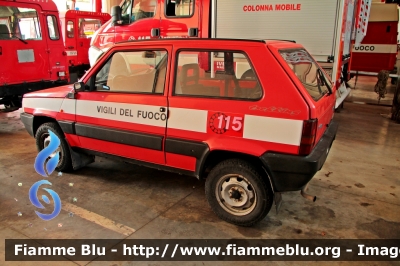 Fiat Panda 4x4 II serie
Vigili del Fuoco 
Comando di Chieti 
VF17460
Parole chiave: Fiat Panda_4x4_IIserie VF17460