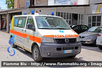 Volkswagen Transporter T5
Misericordia Montegiorgio (FM)
Allestita Mariani Fratelli
M21
Parole chiave: Volkswagen Transporter_T5 Ambulanza