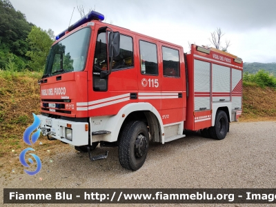 Iveco EuroFire 140E28 4x4 I serie
Vigili del Fuoco
Comando Provinciale di Ascoli Piceno
Distaccamento Permanente di Arquata del Tronto
Allestimento Magirus
VF 22765
Parole chiave: Iveco EuroFire_140E28_4x4_Iserie VF22765