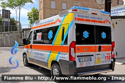 Fiat Ducato X290
Misericordia Montegiorgio (FM)
Allestita Mariani Fratelli
M30
Parole chiave: Fiat Ducato_X290 Ambulanza