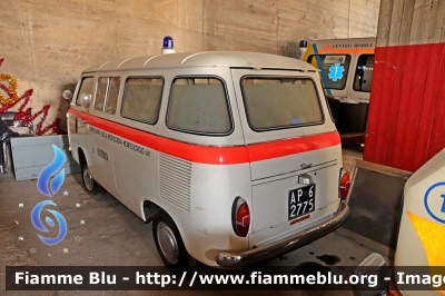 Fiat 
Misericordia Montegiorgio (FM)
Allestita Mariani Fratelli
M4
Parole chiave: Fiat Ambulanza