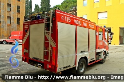 Iveco City2000 100E21 I serie
Vigili del Fuoco
Comando Provinciale di Macerata
AutoPompaSerbatoio allestimento Iveco-Magirus
VF 21117
Parole chiave: Iveco City2000_100E21_Iserie VF21117