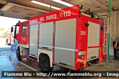 Iveco CityEuroFire 100E21 I serie
Vigili del Fuoco
Comando Provinciale di Ancona
Distaccamento Permanente di Senigallia (AN)
AutoPompaSerbatoio allestimento Iveco-Magirus
VF 20697
Parole chiave: Iveco CityEuroFire_100E21_Iserie VF20697