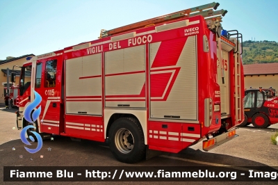 Iveco Stralis AF190S40 I serie
Vigili del Fuoco
Comando Provinciale di Teramo
AutoPompaSerbatoio allestimento Iveco-Magirus
VF 23688
Parole chiave: Iveco Stralis_AF190S40_Iserie VF23688