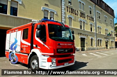 Volvo FL 290 III serie
Vigili del Fuoco
Comando Provinciale di Teramo
AutoPompaSerbatoio allestimento Bai
VF 26529
Parole chiave: Volvo FL_290_IIIserie VF26529