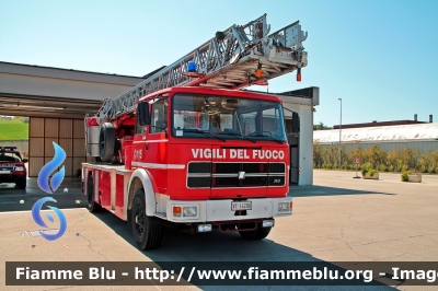 Fiat Iveco 160NC
Vigili del Fuoco
Comando Provinciale di Ancona
Distaccamento Permanente di Senigallia (AN)
AutoScala allestimento Iveco-Magirus
VF14206
Parole chiave: Fiat-Iveco 160NC VF14206