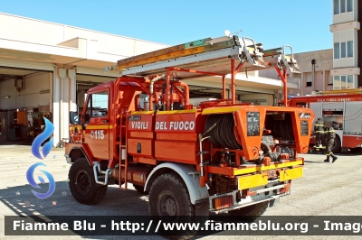 Bremach Fauno 4x4
Vigili del Fuoco
Comando Provinciale di Ascoli Piceno
Distaccamento Permanente di Fermo (FM)
Allestimento Rampini RBT 850
VF 17792
Parole chiave: Bremach Fauno_4x4 VF17792