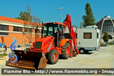 Fiat Hitachi FB100.2
Vigili del Fuoco
Comando Provinciale di Perugia
Distaccamento Permanente di Foligno(PG)
VF 19923
Parole chiave: Fiat Hitachi FB100.2 VF19923