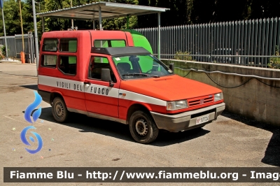 Fiat Fiorino II serie
Vigili del Fuoco
Comando Provinciale dell'Aquila
VF 17724
Parole chiave: Fiat Fiorino_IIserie VF17724