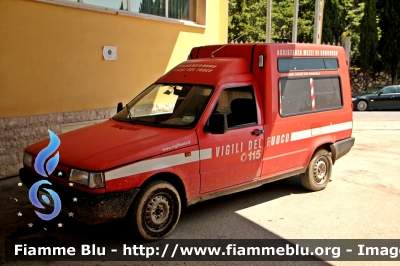 Fiat Fiorino II serie
Vigili del Fuoco
Comando Provinciale dell'Aquila
"Assistenza mezzi di soccorso"
VF 20276
Parole chiave: Fiat Fiorino_IIserie VF20276