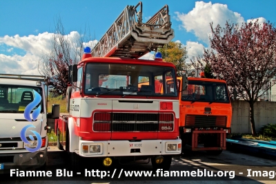 Fiat 684N
Vigili del Fuoco
Comando Provinciale di Pescara
Distaccamento Permanente di Alanno
AutoScala allestimento Iveco Magirus
Fotografata presso l'officina Iveco Luigi Ferrari 
VF 10038
Parole chiave: Fiat 684N VF10038