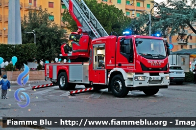 Iveco EuroCargo 180E32 IV Serie
Vigili del Fuoco
Comando Provinciale di Ascoli
AutoScala M39L da 39 metri allestimento Magirus
VF 28958
Parole chiave: Iveco EuroCargo_180E32_IVSerie VF28985 santa_Barbara_2018