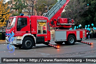 Iveco EuroCargo 180E32 IV Serie
Vigili del Fuoco
Comando Provinciale di Ascoli
AutoScala M39L da 39 metri allestimento Magirus
VF 28958
Parole chiave: Iveco EuroCargo_180E32_IVSerie VF28985 santa_Barbara_2018