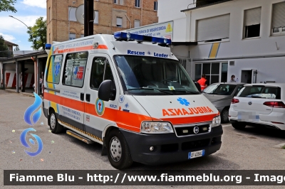 Fiat Ducato III serie
Misericordia Montegiorgio (FM)
Allestita Mariani Fratelli
M16
Parole chiave: Fiat Ducato_IIIserie Ambulanza