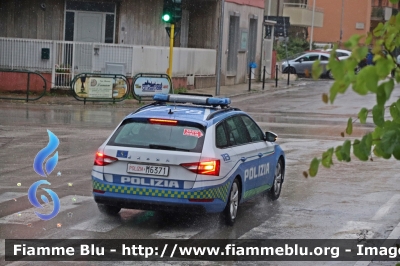 Skoda Octavia Wagon V serie
Polizia di Stato
Polizia Stradale
Allestimento Focaccia
POLIZIA M6371
Auto 4
In scorta alla Mille Miglia 2023
Parole chiave: Skoda Octavia_Wagon_Vserie POLIZIAM6371 1000_Miglia_2023