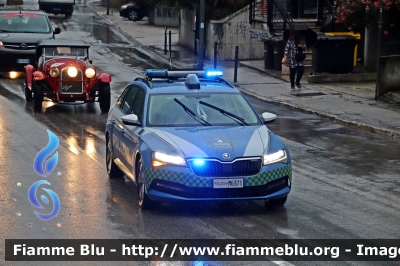 Skoda Octavia Wagon V serie
Polizia di Stato
Polizia Stradale
Allestimento Focaccia
POLIZIA M6371
Auto 4
In scorta alla Mille Miglia 2023
Parole chiave: Skoda Octavia_Wagon_Vserie POLIZIAM6371 1000_Miglia_2023