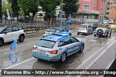 Skoda Octavia Wagon V serie
Polizia di Stato
Polizia Stradale
Allestimento Focaccia
POLIZIA M6371
Auto 4
In scorta alla Mille Miglia 2023
Parole chiave: Skoda Octavia_Wagon_Vserie POLIZIAM6371 1000_Miglia_2023