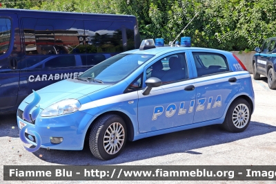 Fiat Grande Punto
Polizia di Stato
Polizia H6582
Parole chiave: Fiat Grande_Punto Polizia_H6582