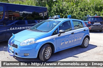 Fiat Grande Punto
Polizia di Stato
Polizia H6582
Parole chiave: Fiat Grande_Punto Polizia_H6582