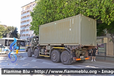 Astra SM88.42
Esercito Italiano
Autocarro Tattico Logistico
ACTL 8x8
APS (Autocarro Piani Scarrabili)
Sistema di Movimentazione Isoli/Cargotec Multilift MK IV
EI BA 695
Parole chiave: Astra SM88.42 EIBA695