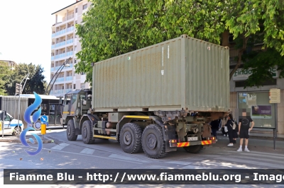 Astra SM88.42
Esercito Italiano
Autocarro Tattico Logistico
ACTL 8x8
APS (Autocarro Piani Scarrabili)
Sistema di Movimentazione Isoli/Cargotec Multilift MK IV
EI BA 695
Parole chiave: Astra SM88.42 EIBA695