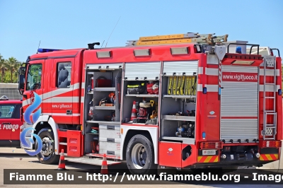 Mercedes-Benz Actros 1841 II serie 
Vigili del Fuoco
Comando Provinciale di Pescara
AutoPompaSerbatoio allestimento BAI
VF 23353
Parole chiave: Mercedes-Benz Actros_1841_IIserie VF_23363