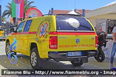 Volkswagen Amarok 
Corpo Nazionale Soccorso Alpino e Speleologico
CNSAS Abruzzo
Fornitura Nazionale 24 esemplari
Allestimento Giustozzi
Parole chiave: Volkswagen Amarok